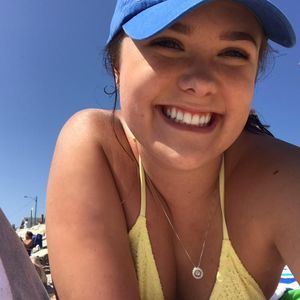 Meet your Posher, Lexie